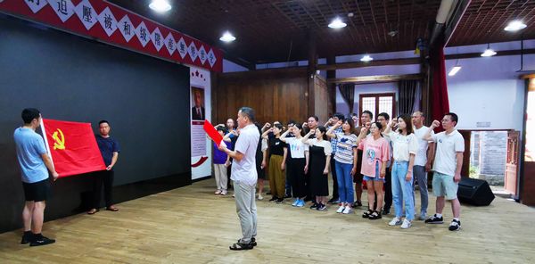 2 機(jī)關(guān)慶七一.jpg